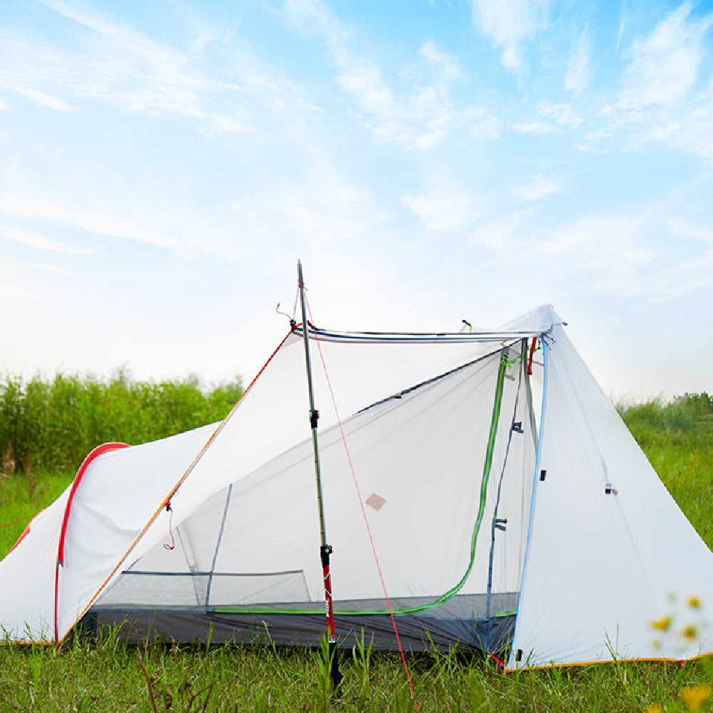 Tente extérieure à la fois simple et élégante, parfaite pour le camping